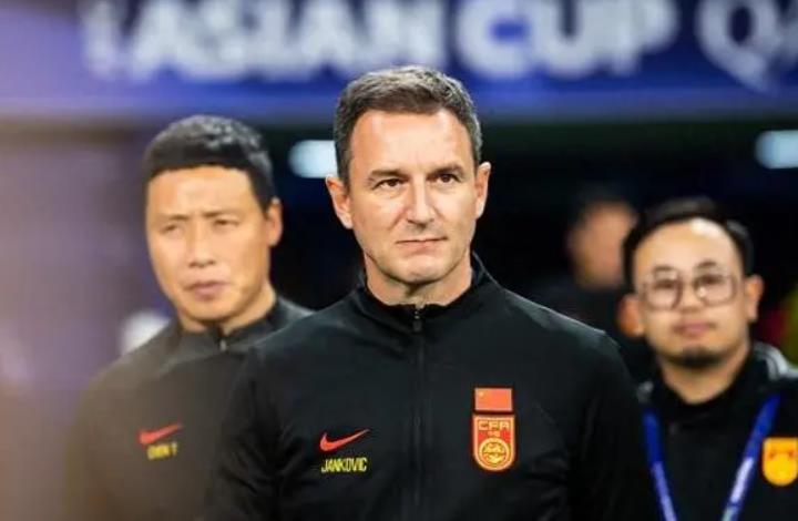 正式官宣，足协公示，57岁名帅上任，沈祥福配合，郑智等到了