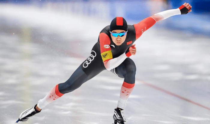 第4金！高亭宇勇夺速滑500米冠军，打破冬奥纪录，旗手魔咒失效