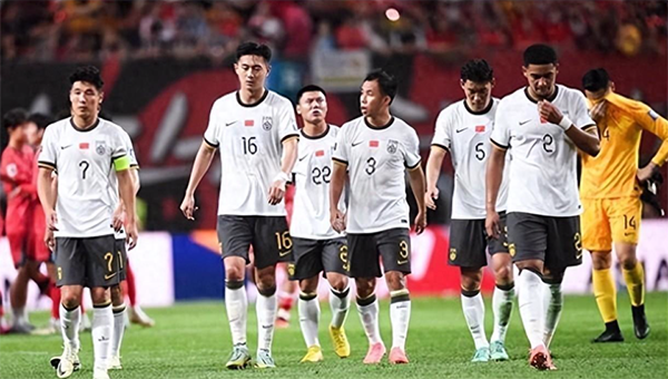 暂缓公布第二批禁足名单：激励国脚还是另有隐情？