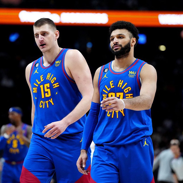 勇士战掘金，巨星缺席悬念丛生！库里待定，科尔称输则难追分差