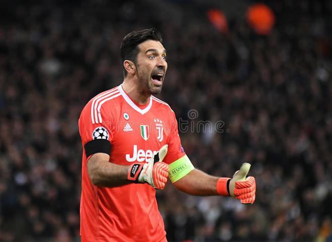 什么情况？布冯因“亵渎神灵”被禁赛！C罗错失单刀，葡萄牙获胜