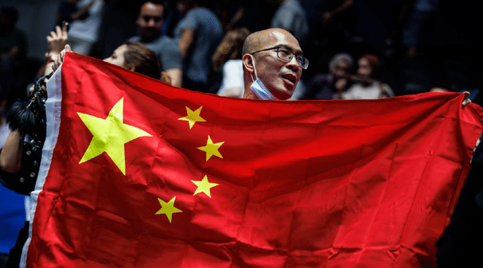 霸气！中土之战13000人狂嘘，袁心玥怒吼，李盈莹征服外国球迷