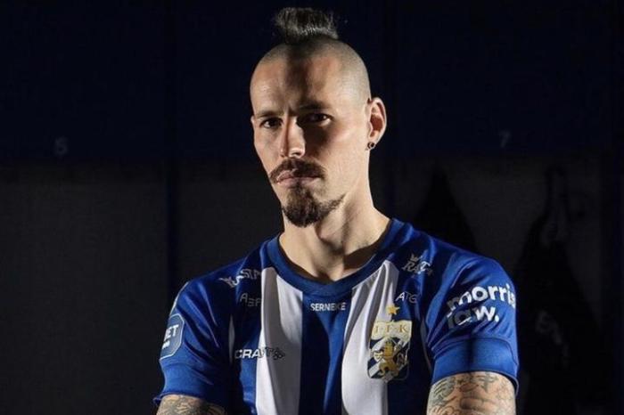 突发官宣！中超1.5亿巨星加盟豪门，大连2大牌解约，5国脚将上位