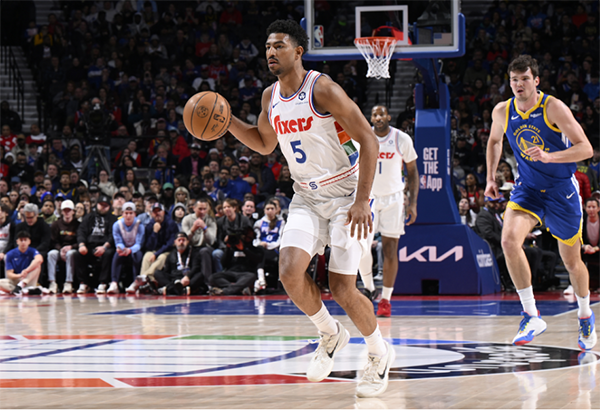 追梦防守犯规引争议！勇士挑战失败被扣暂停，科尔暴怒