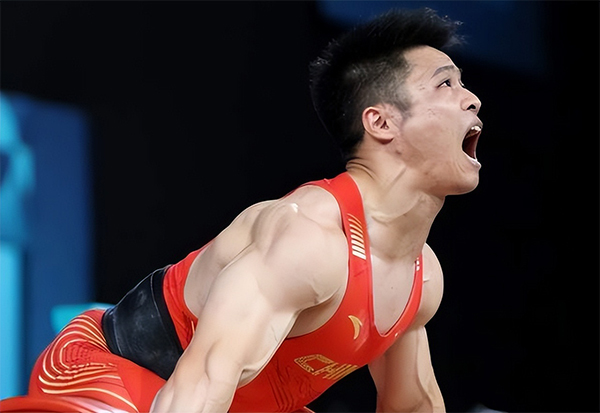 中国军团8月8日勇夺三金 举重花游表现出色