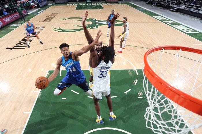 勇士要疯了！5换1梭哈都不行！再见2米11大中锋！这下只能去抢他