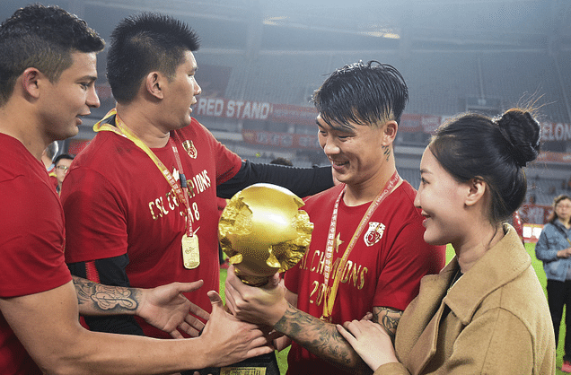 重磅！曝鲁能新援石柯已入队+孙准浩将抵济南，另有3签锁定3位置