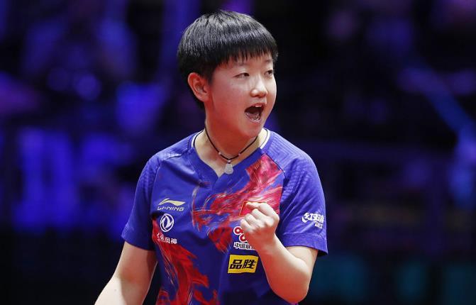 打哭伊藤，名宿啥反应？王楠：这是喜极而泣吧，张怡宁回应更扎心