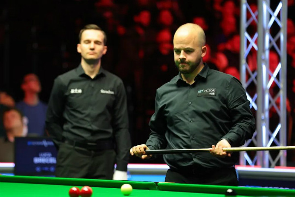 【战报】马叔轰出147扔3-5憾负罗伯逊 TOP16 包揽四强！