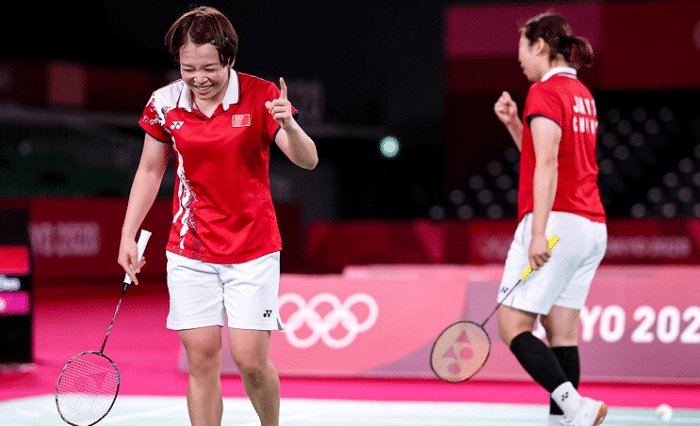 霸气！凡尘组合杀入决赛，陈清晨摇手指+爆金句，豪言拿下金牌