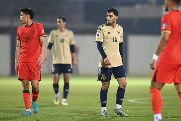 国足新希望！塞鸟首秀惊艳，王钰栋登场展奇兵潜力