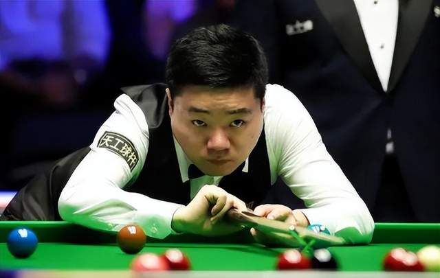 斯诺克英锦赛8强出炉！中国前一哥6-1横扫，NO.2遭疯狂大逆转