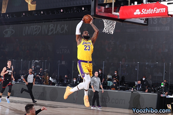 本场之星:勒布朗-詹姆斯