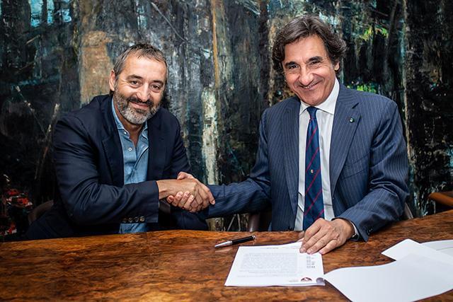 官方：都灵主教练詹保罗下课