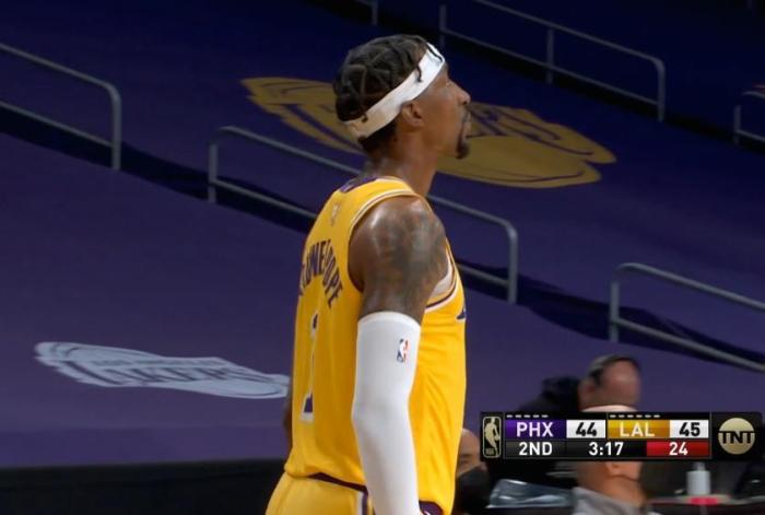 布克拉倒波普普通犯规，波普追防吃恶意犯规，杨毅直呼判罚有意思