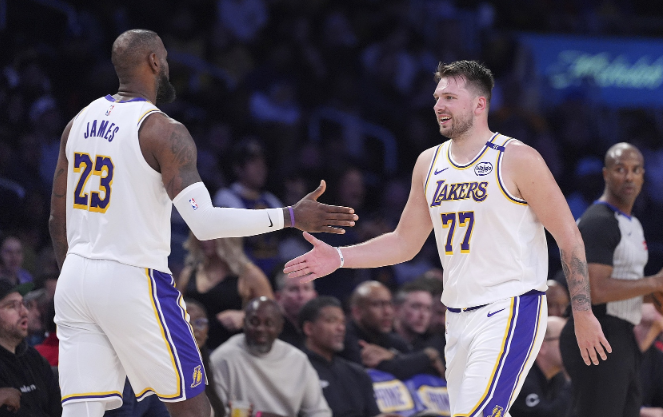 惨！湖人主场31分溃败公牛，雷迪克痛批防守，众将表态