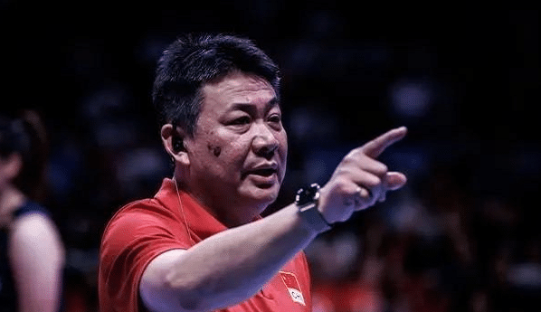 直播有玄机！中国女排冲击总决赛，蔡斌压力大，死磕巴西波兰