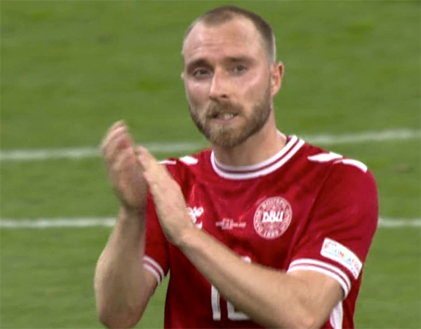 埃里克森遭曼联逐客，滕哈格致力中场变革引维拉蒂自荐