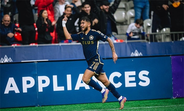 嫌钱少才拒归化？25 岁华裔名将否认：称想归却从未获足协回应