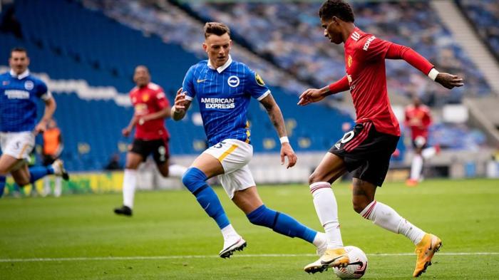 两大铁卫渴望加盟曼联！英超新星标价3500万，西甲中卫已自学英语