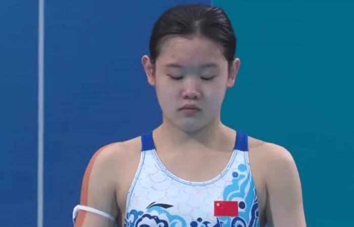 张家齐/陈芋汐预赛第一！默契度满分实力碾压，现场观众欢呼不断