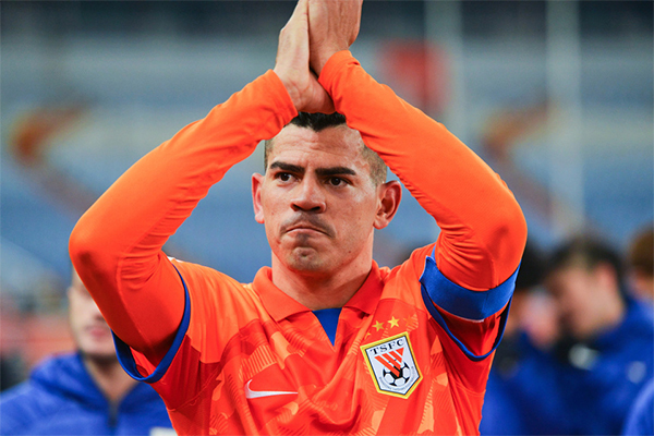 泪别泰山！33岁贾德松发文告别，3年半3冠+重伤的难忘征程