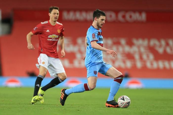 曝曼联已放弃1亿铁腰！马蒂奇更衣室中挑衅B费，贴C罗遭误判画面