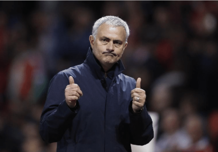 热刺两将力挺穆帅：我们很团结，穆帅做的一切都是为了足球！