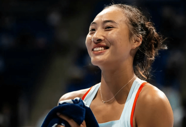 郑钦文爆冷掀翻前NO.1：对手溃败泪洒赛场！再战世界第一或复仇