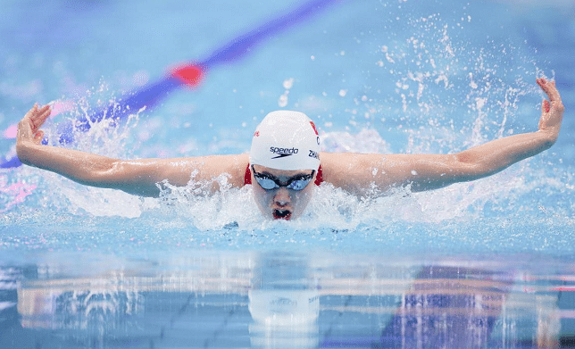 轻松晋级！张雨霏200米蝶泳预赛第六，后程放水，冲击大满贯