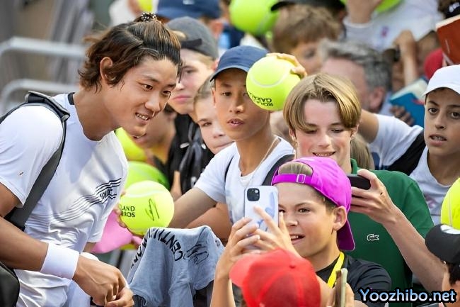 张之臻夺得中国大陆男网在法网正赛的首场胜利