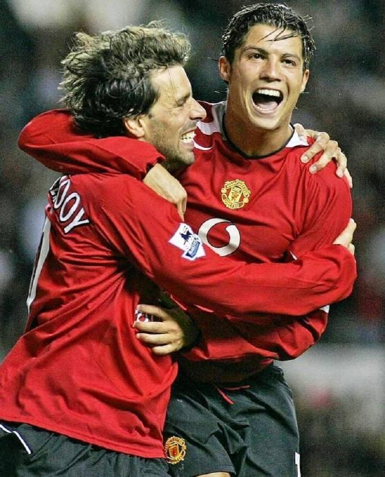 范尼确定签约曼联 成新任助理教练