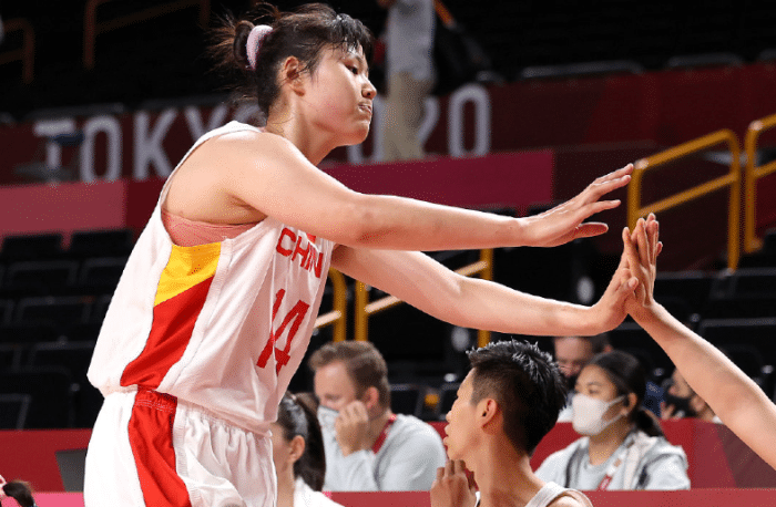 李月汝赛后痛哭不已！直言遗憾：本想有更好成绩，球队起伏太大