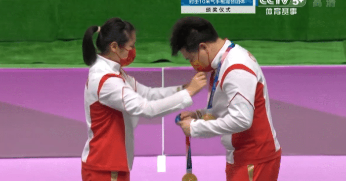 庞伟回应错失赛点：我差一点变成猪队友了；姜冉鑫：我队友超棒