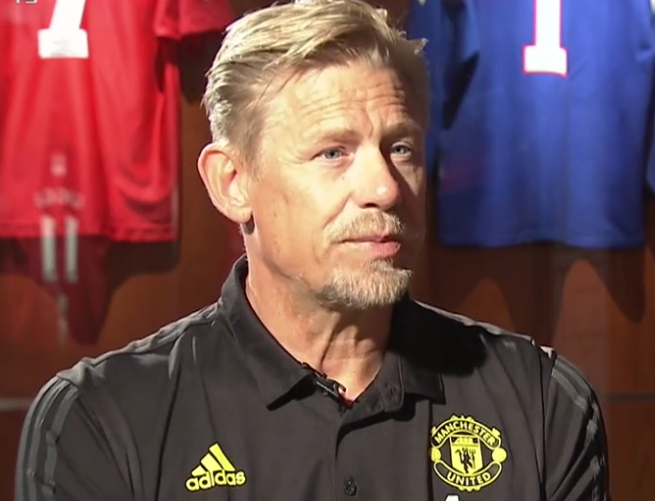 舒梅切尔批穆帅去更衣室祝贺对手：弗格森从不这样