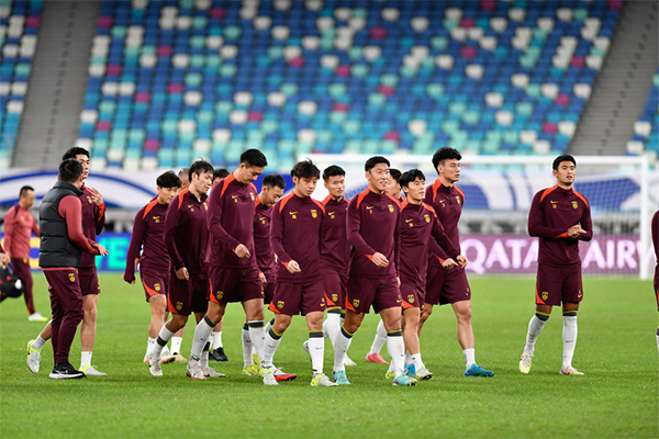 国足今晚战日本遇降雨大风且气温 18 度，会是利好吗？7 年前雨战掀翻韩国有参考性？