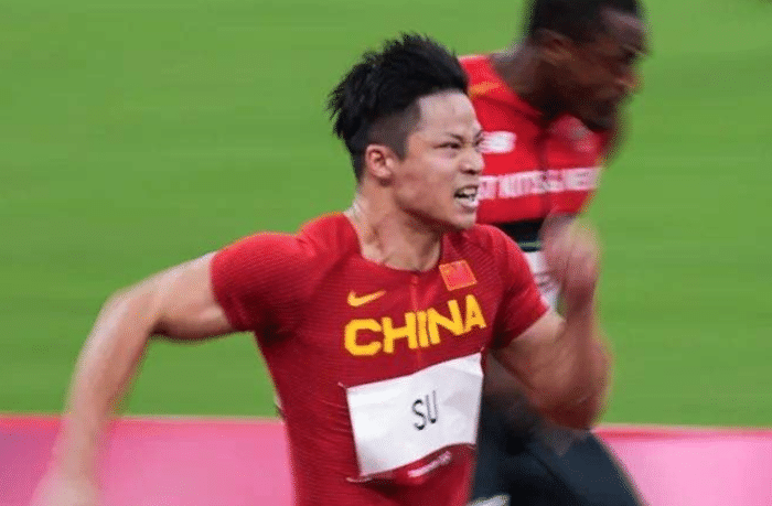 奥运会太火了！三名航天英雄在太空看直播，为中国健儿感到骄傲