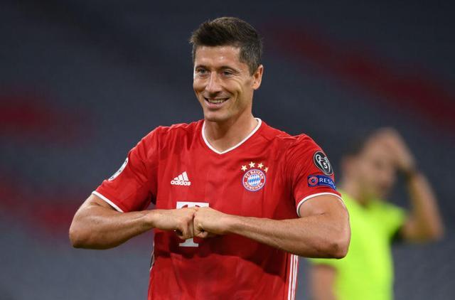 莱万连续6赛季进球40+，顶级联赛6年来首人