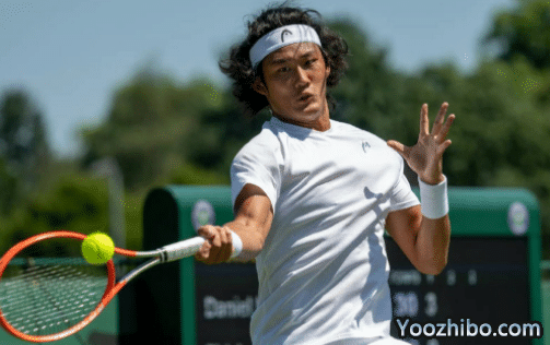 中国网坛：男网一哥疯狂8连胜冲冠！再赢1场追平纪录