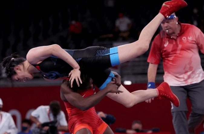 0分！中国名将无缘晋级4强，美国选手身体素质完全碾压