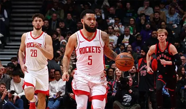 生死时刻不手软！火箭双核49分救主，狄龙致命失误后靠罚球 “戴罪立功”