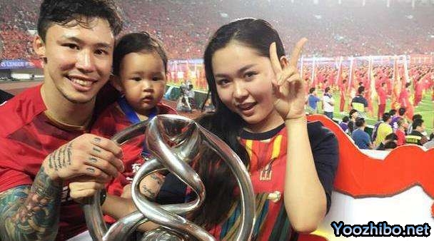 走进上港男足太太团：她们与球员的爱情故事