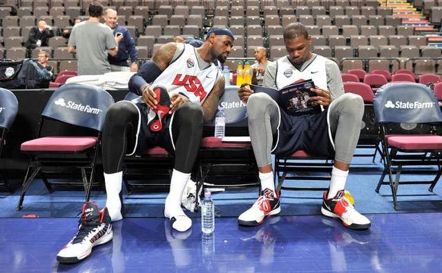 詹黑：杜兰特已经做好带领美国队夺金的准备了，谁还需要詹姆斯呢？