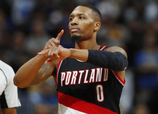 44+7！队友送给利拉德两个字，听听沃顿、巴恩斯怎么说