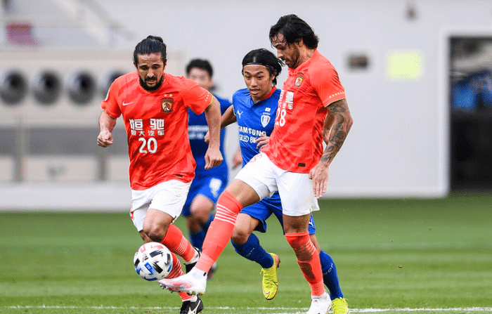 广州队减配！卡帅新赛季锻炼新人+磨合国脚，争冠“半边天已塌”