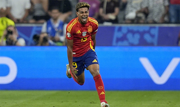 西班牙进决赛 亚马尔成英雄 姆巴佩陷困境