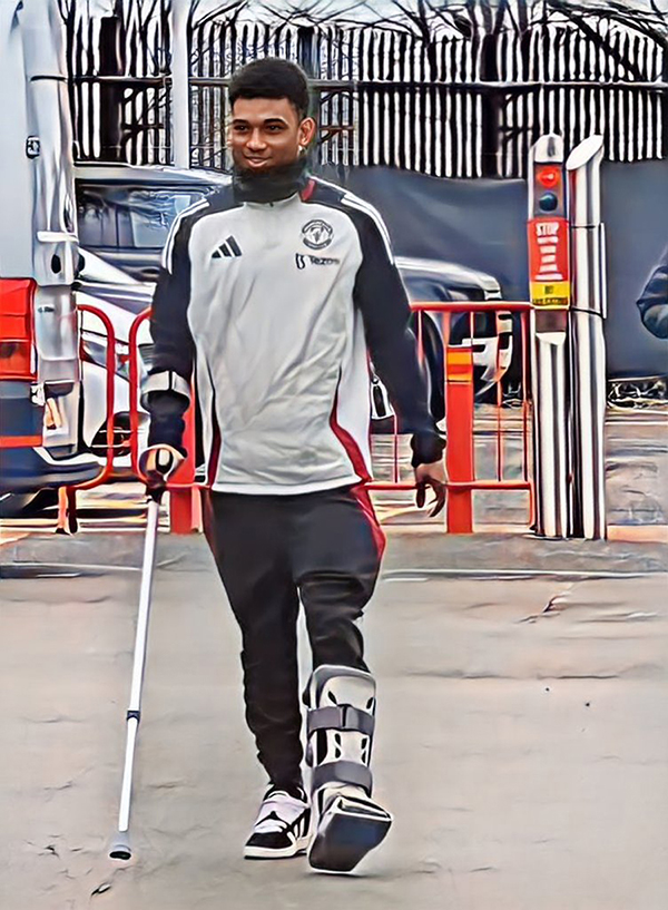 4000万边锋火线回归，曼联赛季现转机，阿莫林叹欧联挑战超欧冠