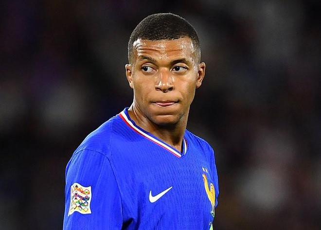 姆巴佩与德尚矛盾浮现，法国队内部关系面临考