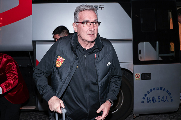 国足18强赛圈定大名单 5位年轻球员成焦点