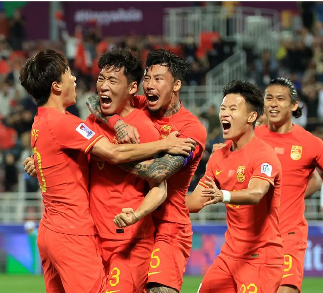世预赛亚洲区18强赛将至 中国男足期待新援